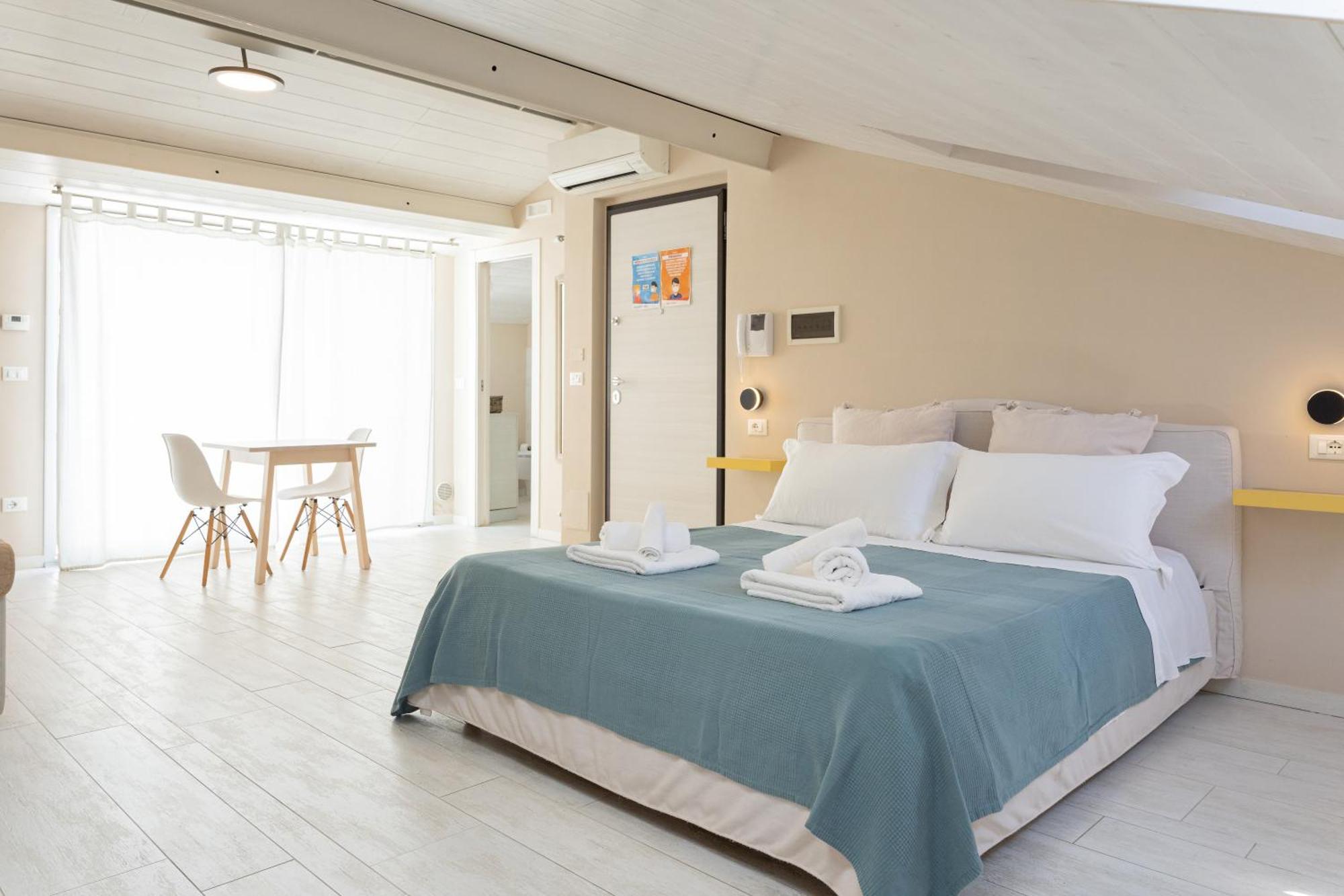 Oceano Rooms Termoli Bagian luar foto